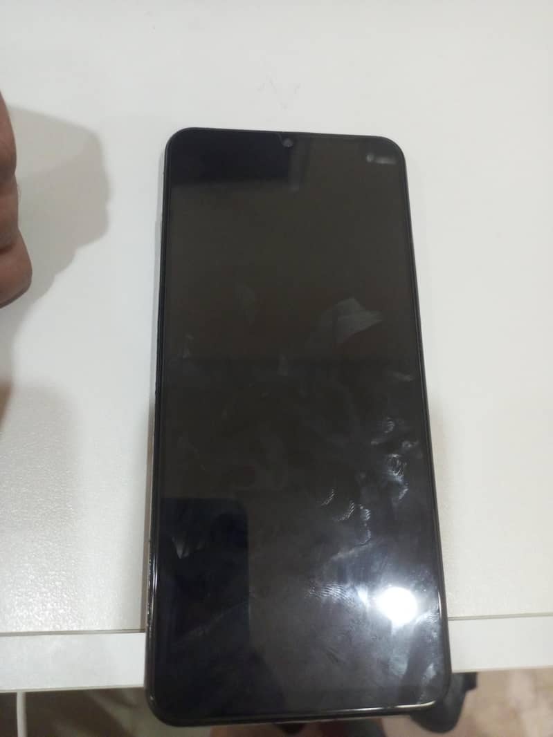 Realme C63 1