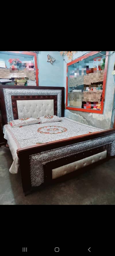 Bed Set And Dressing