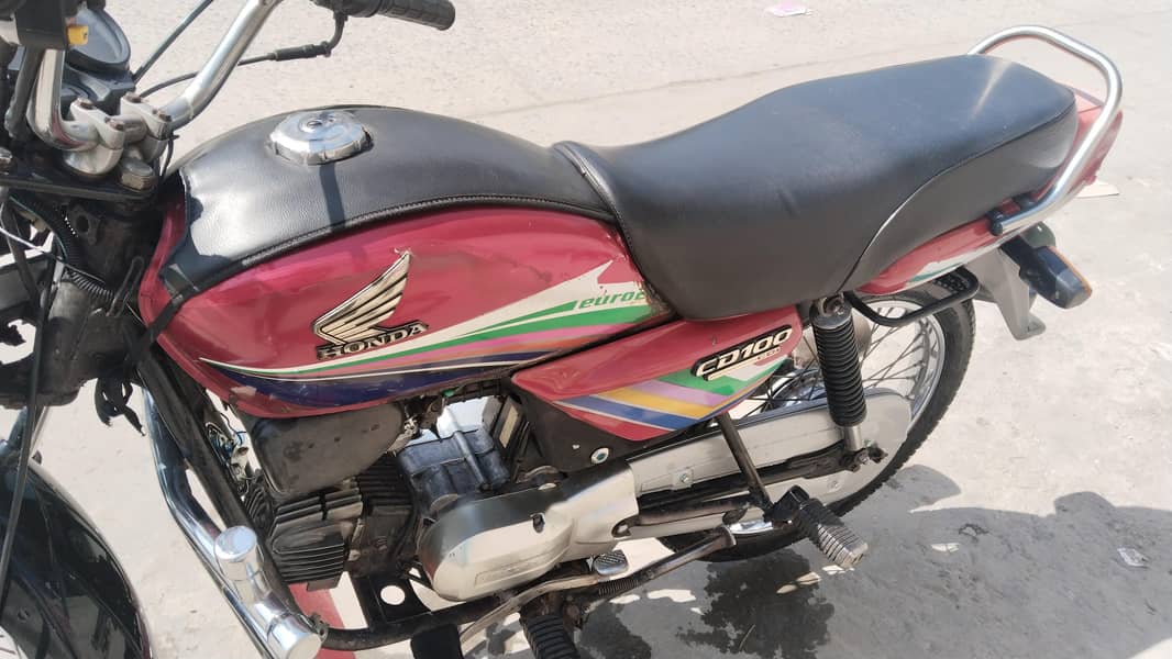 Honda cd100 2010model condition 9/10 1