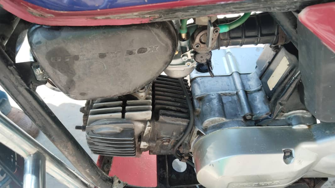 Honda cd100 2010model condition 9/10 3