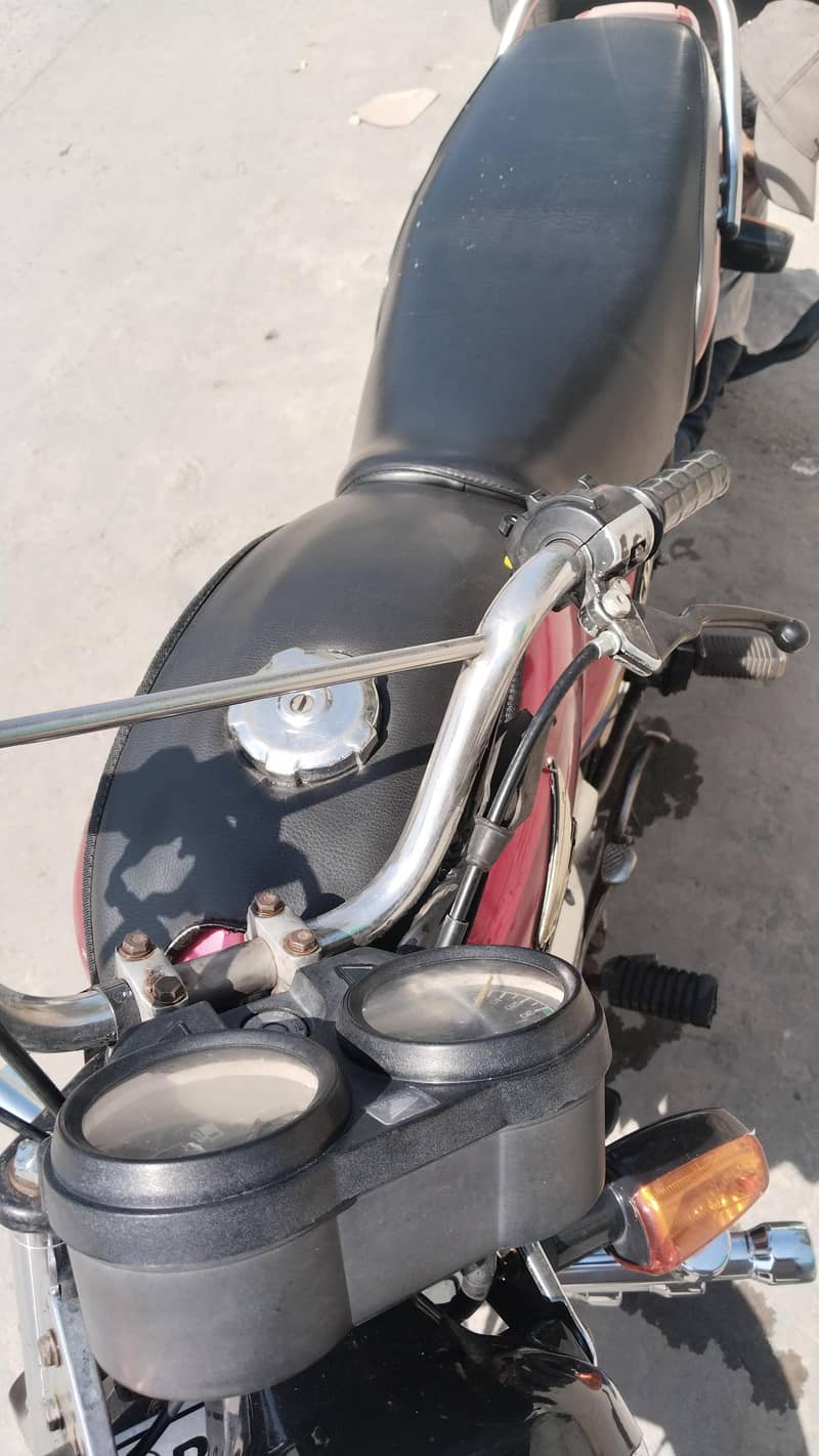 Honda cd100 2010model condition 9/10 5