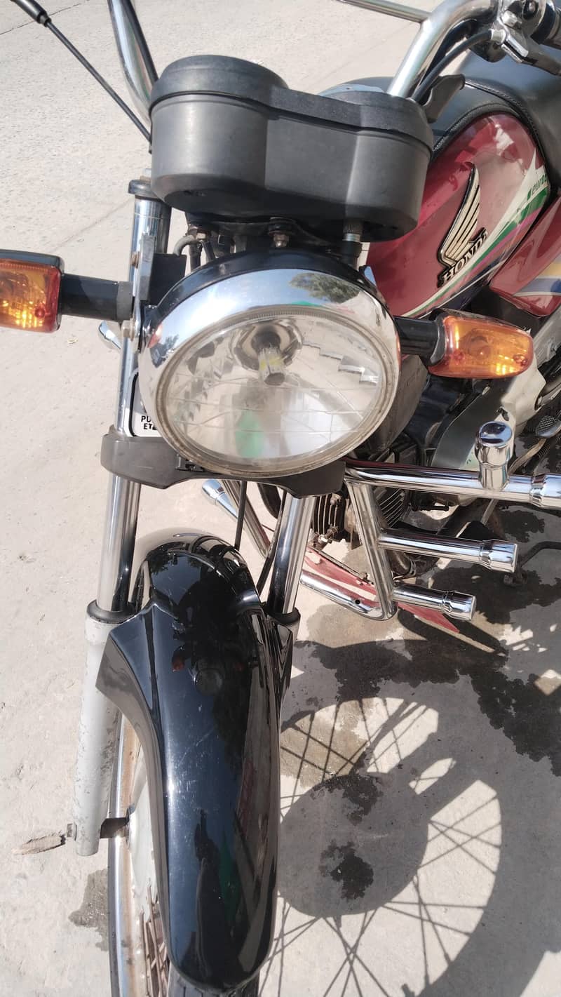 Honda cd100 2010model condition 9/10 9