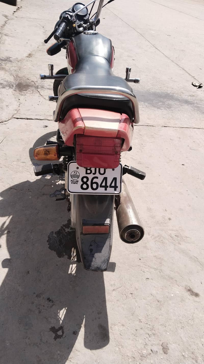 Honda cd100 2010model condition 9/10 11