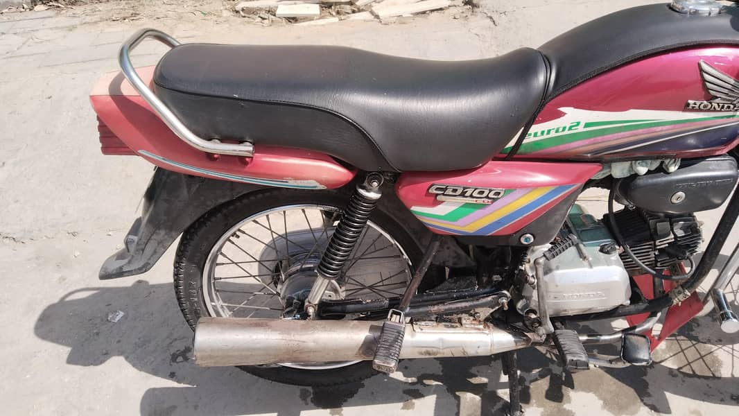 Honda cd100 2010model condition 9/10 12