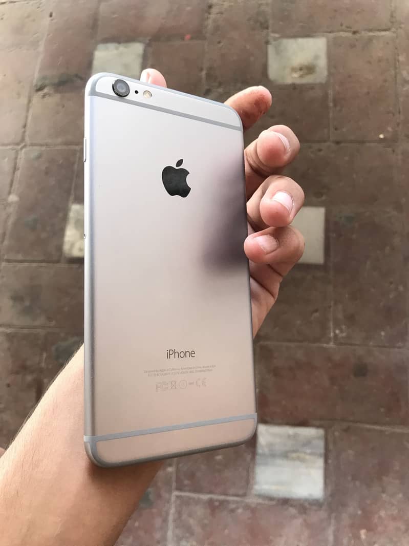 Apple iPhone 6S Plus 3