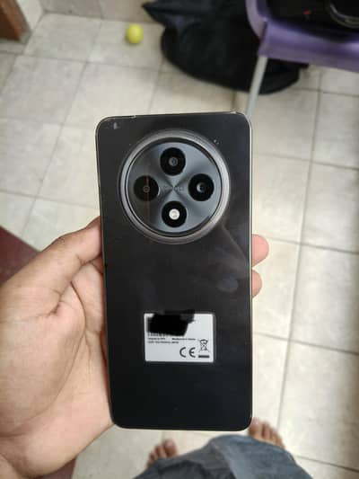 OPPO Reno 12 f