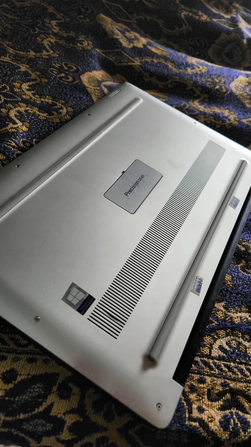 Dell precision 5540 7