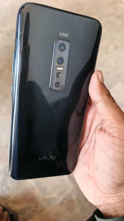 Vivo v 17pro