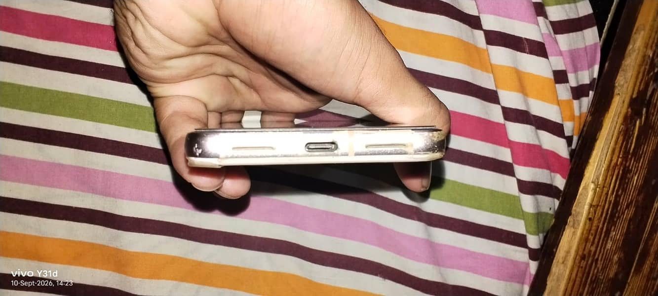 Google Pixel 8 1