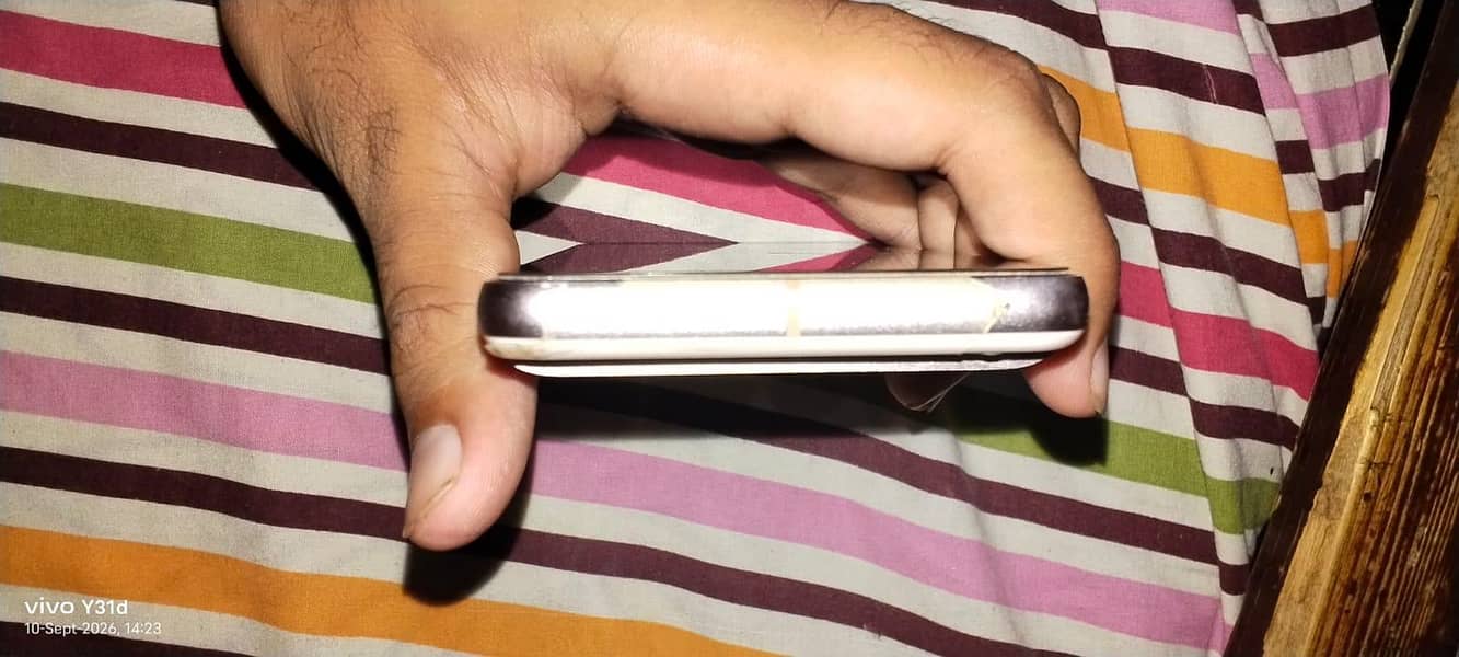 Google Pixel 8 2