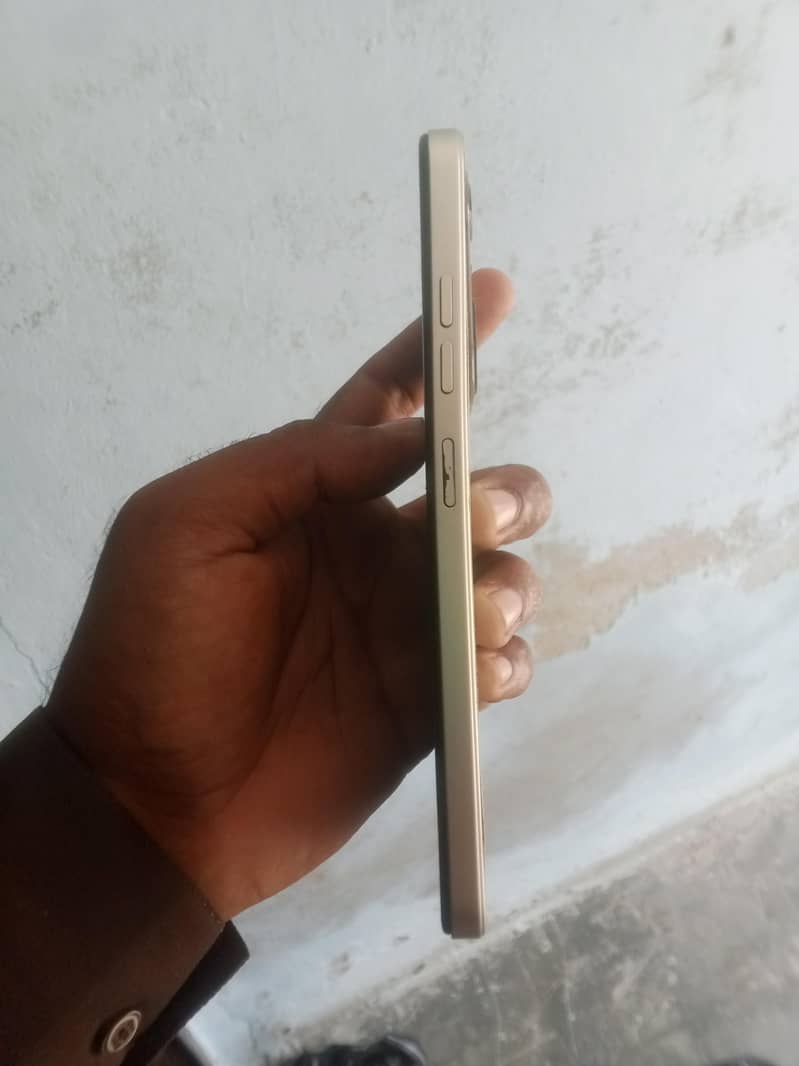 Tecno Spark 20C 3