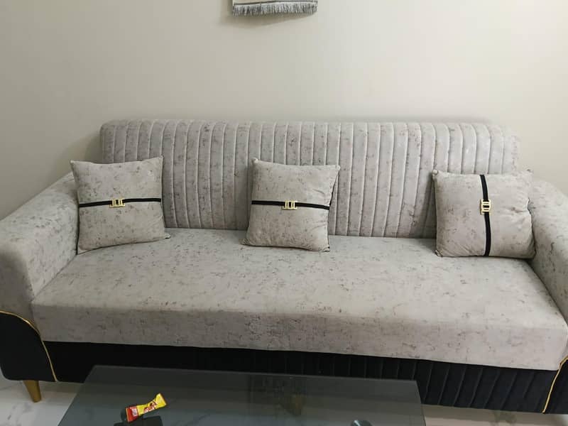sofa set with table 3