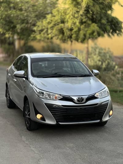 Toyota Yaris 2021 Ative X B2B Original Grenty