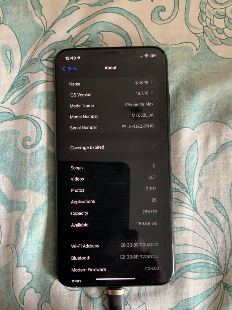 Apple iPhone Xs max 2