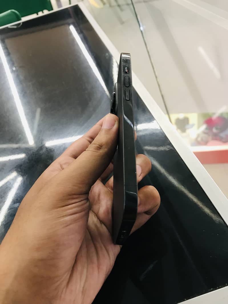 Iphone 14 pro Read Add First ! 3