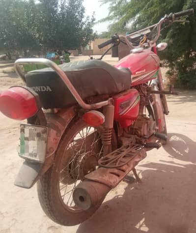 Honda CG 125 model 2015.  Mob 03151473472