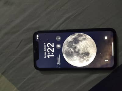 Apple iPhone XR mobile for sale magar yah iphone 18 pro convert hai