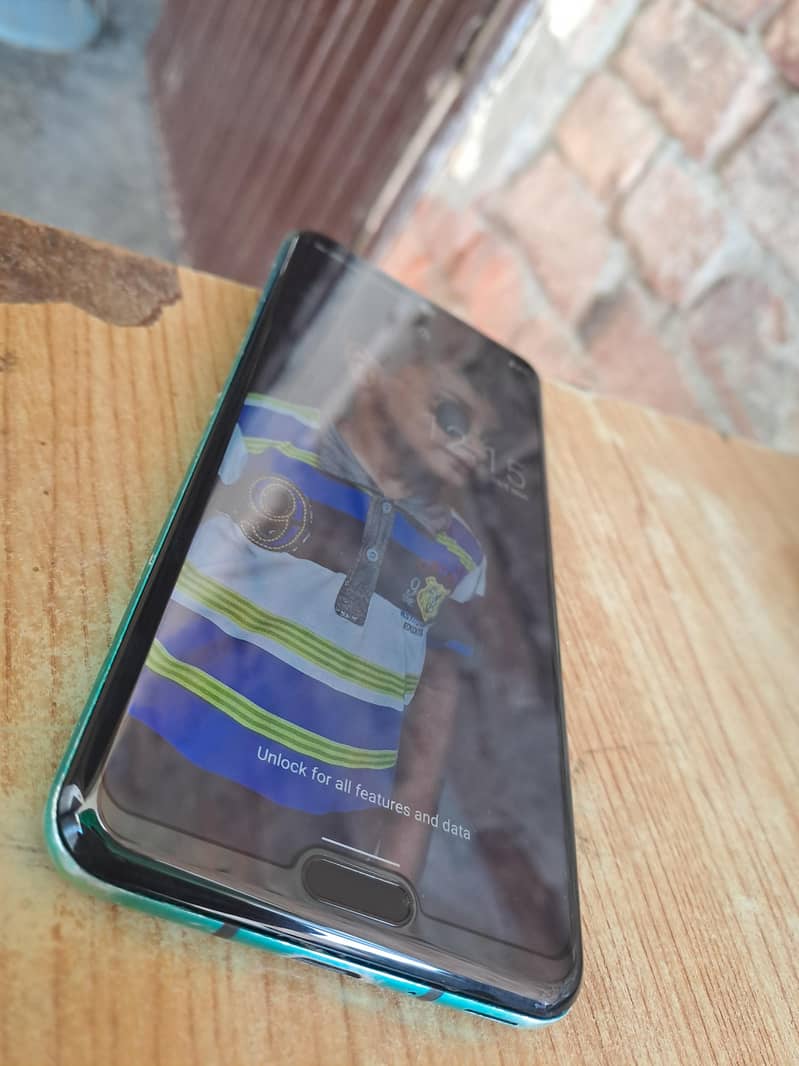 Sharp Aquos R3 read add 0