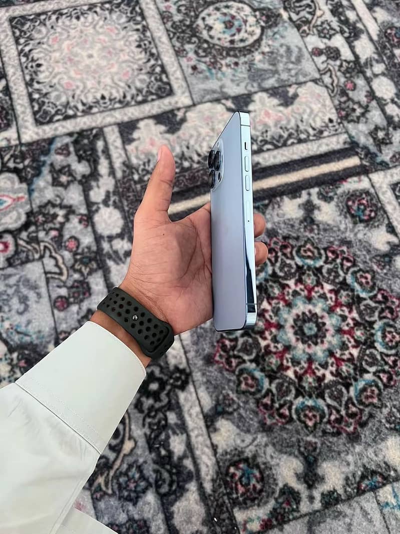 Apple iPhone 13 Pro Max 7