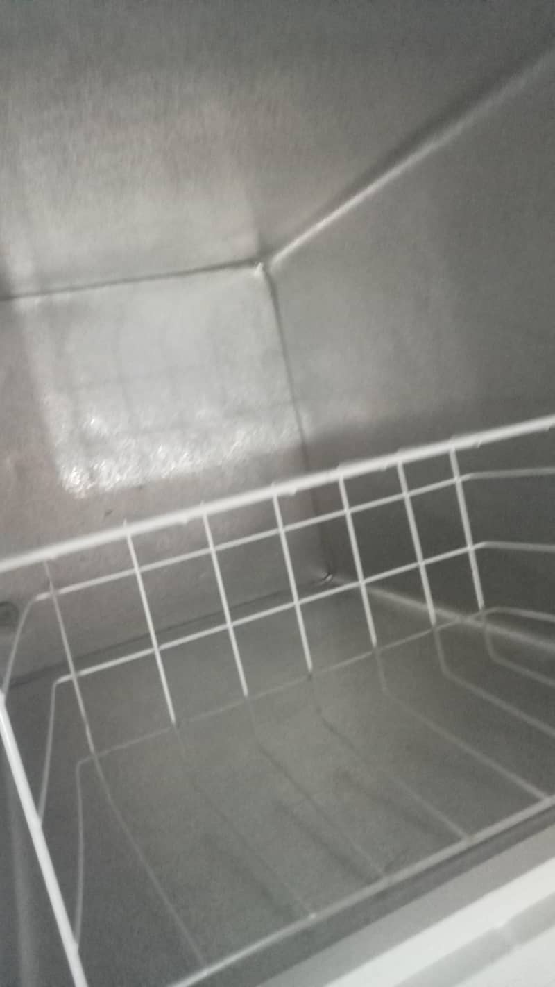 2 Door deep freezer waves 1