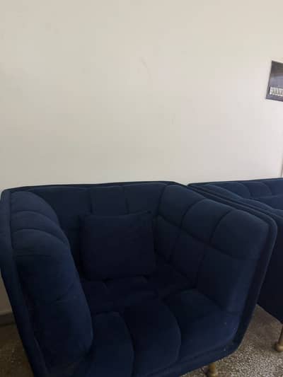 Velvet Sofa Set | 7 Seater | Sofas with centre table
