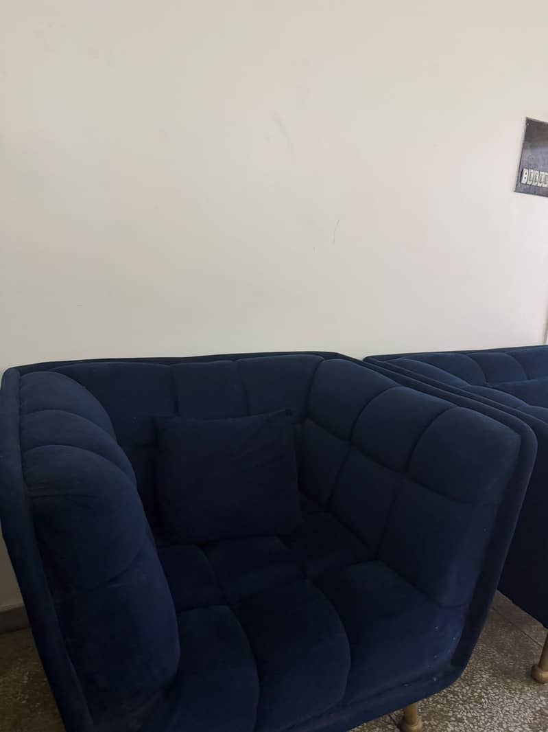 Velvet Sofa Set | 7 Seater | Sofas with centre table 0