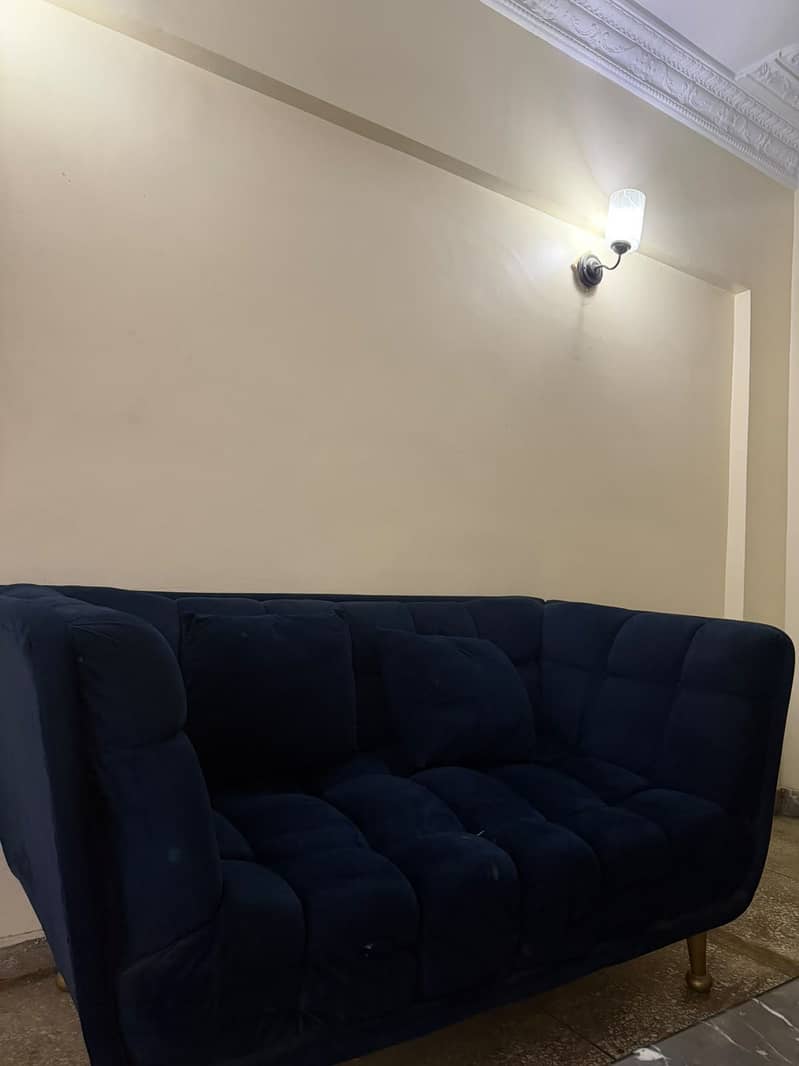 Velvet Sofa Set | 7 Seater | Sofas with centre table 4
