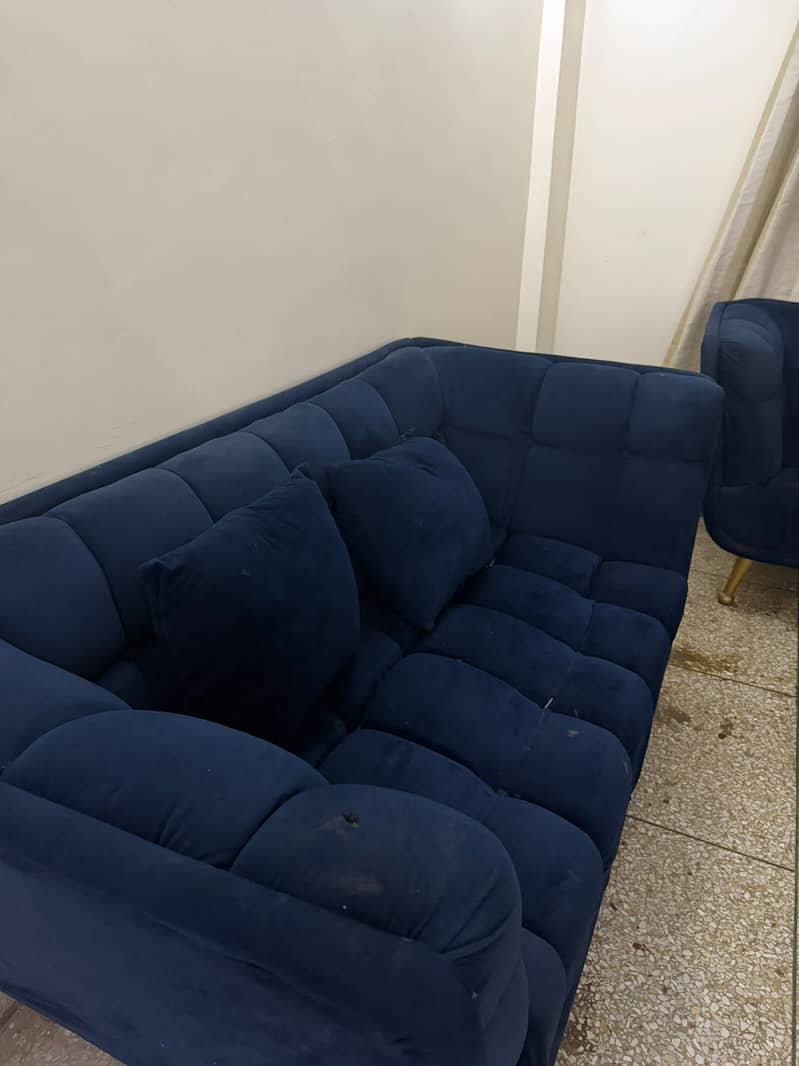 Velvet Sofa Set | 7 Seater | Sofas with centre table 6