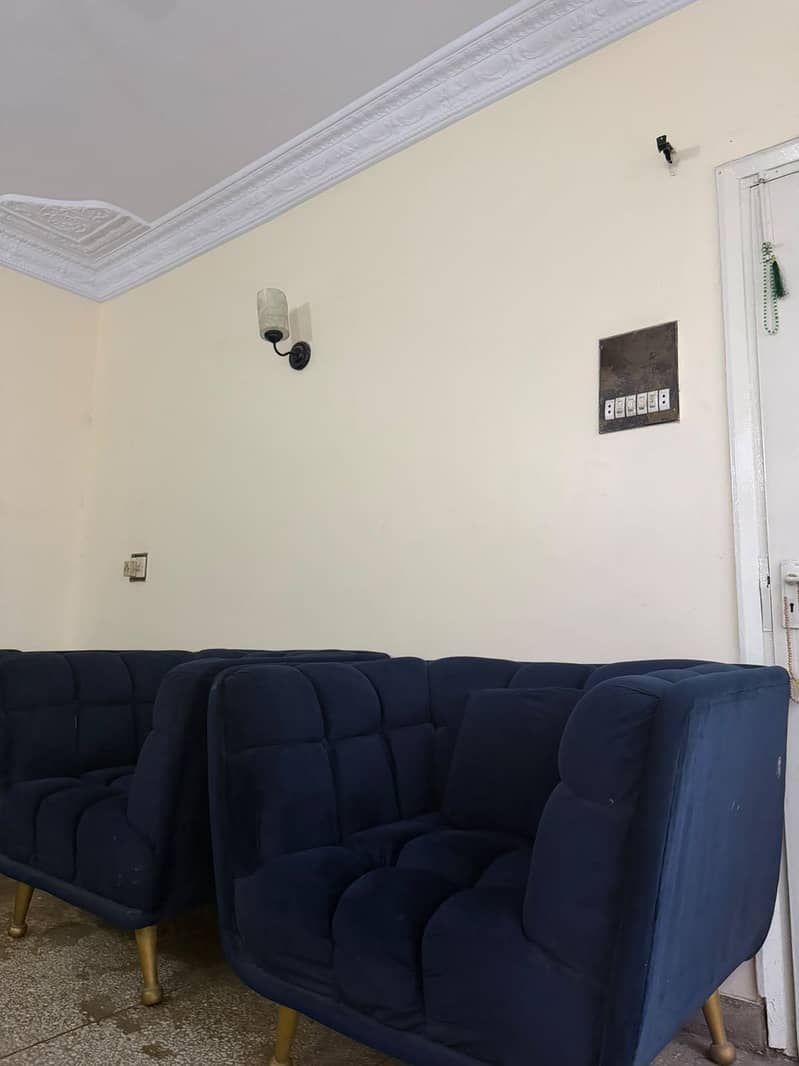 Velvet Sofa Set | 7 Seater | Sofas with centre table 8