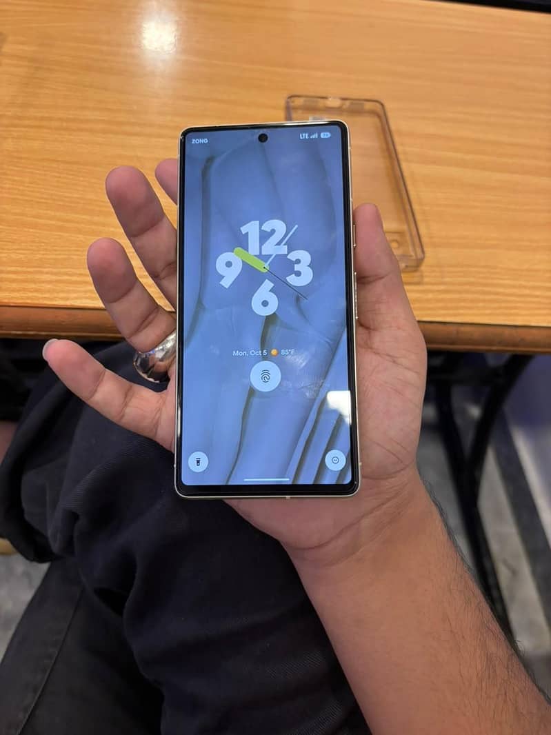 Google Pixel 7 2