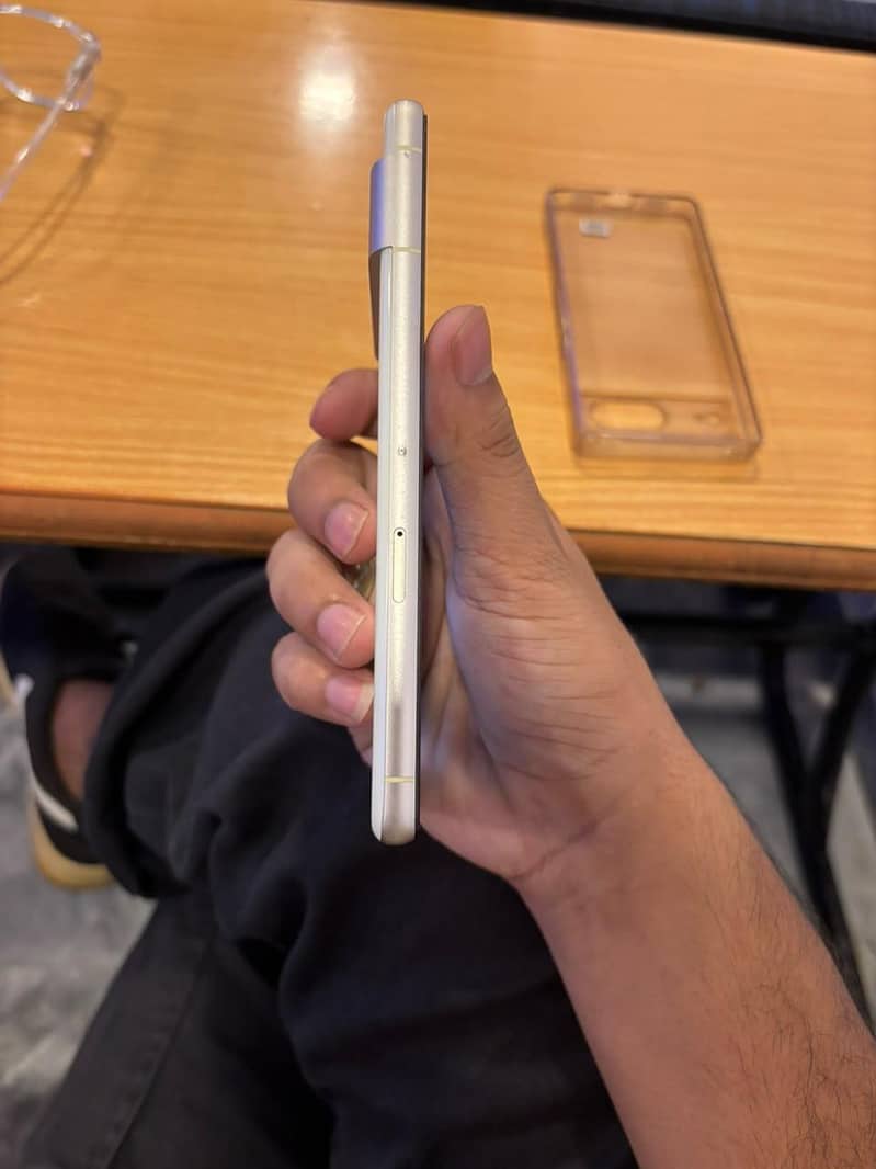 Google Pixel 7 5
