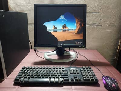 Core 2 Quad PC for Sale – 100% Working with Free Wi-Fi Device!