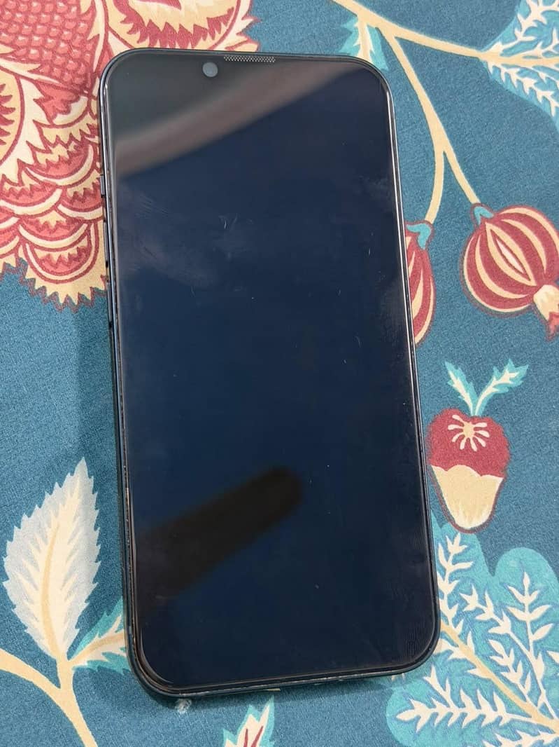 Apple iPhone 13 2