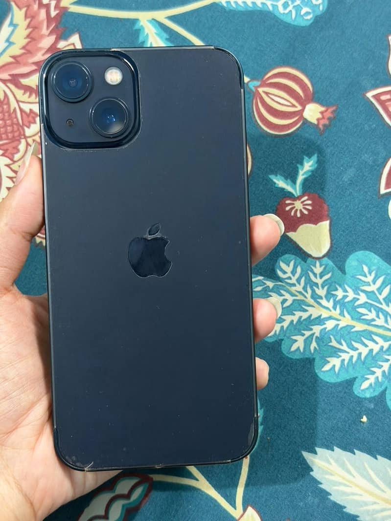 Apple iPhone 13 5