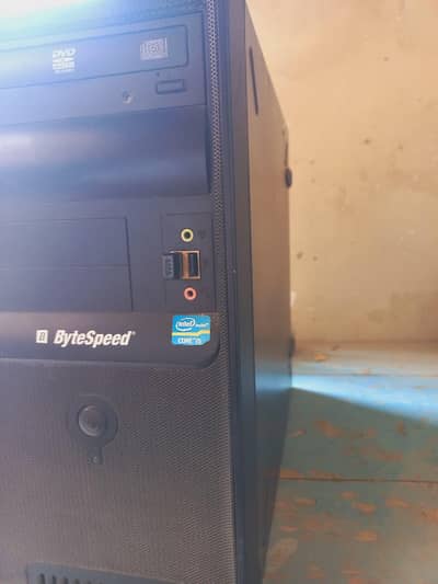 Home tower pc.  core i3 with 8gb ram