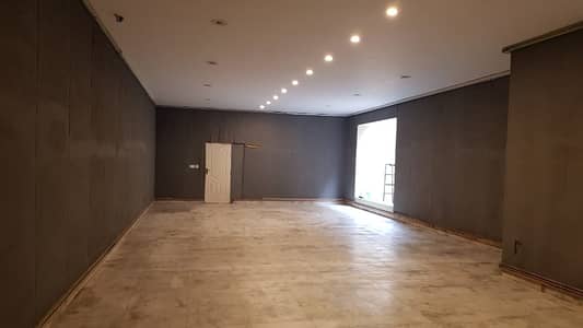 13500sqft 4 floor independent building for rent