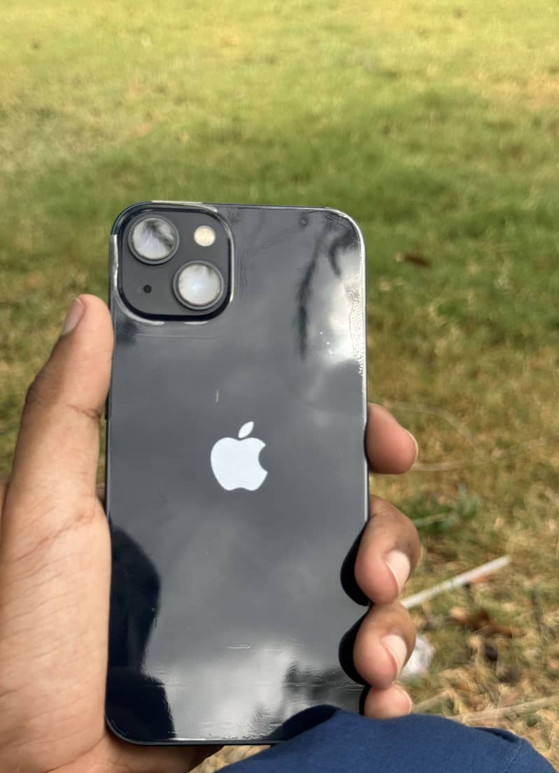 Apple iPhone 13 1