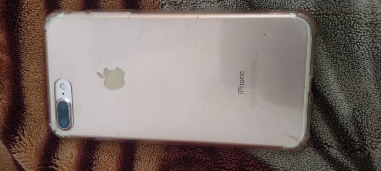 Apple iPhone 7 Plus 0