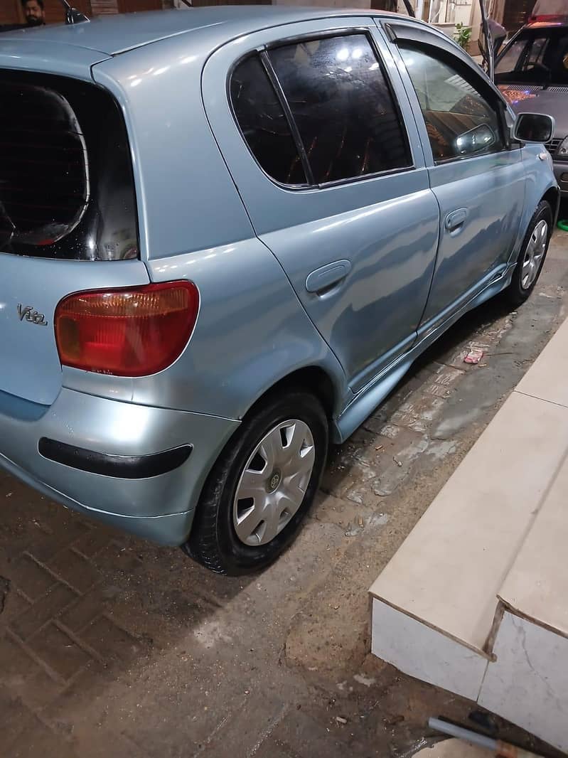 Toyota Vitz 2003 4