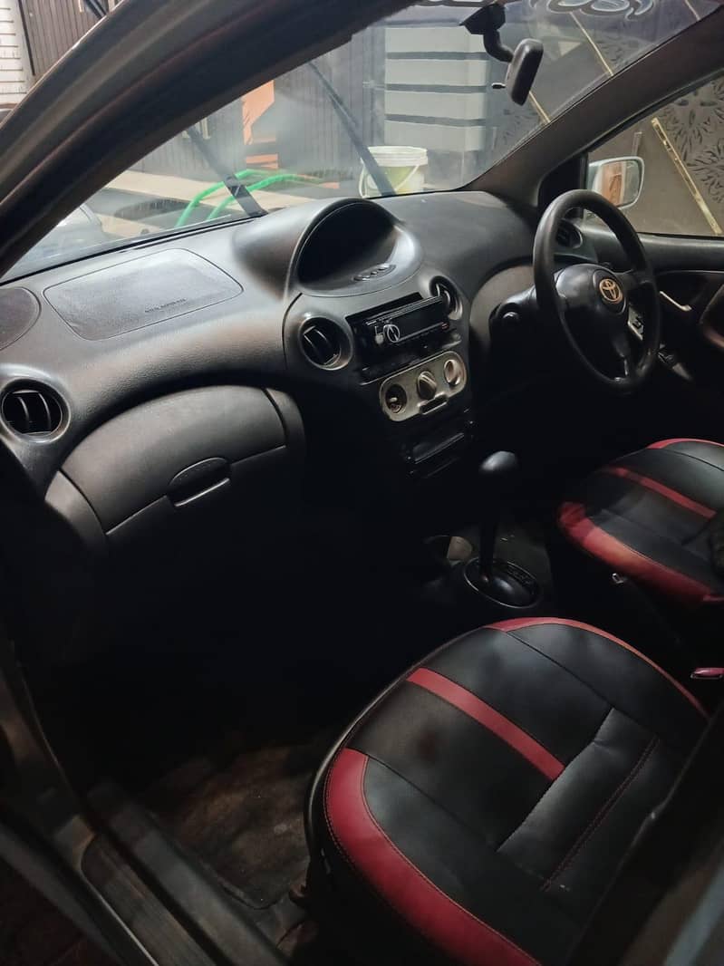 Toyota Vitz 2003 6