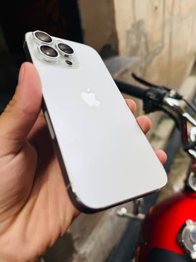 Apple iPhone 13 Pro jv