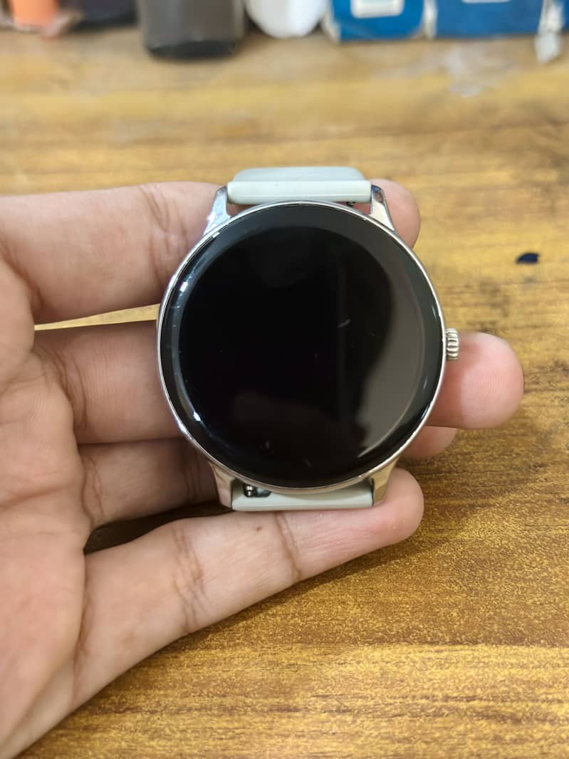 Luna Zero Watch 4
