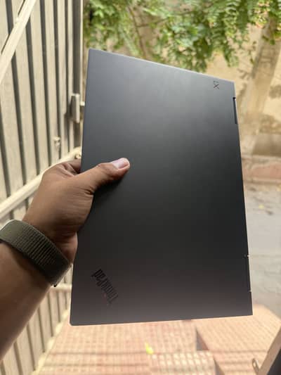 Lenovo thinkpad x1 yoga | i5-8th| 16gb 512 ssd | 4k tuch 2. in1 360