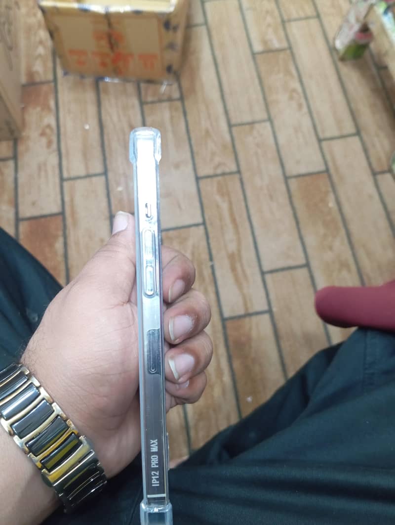 Apple iPhone 12 Pro Max 1