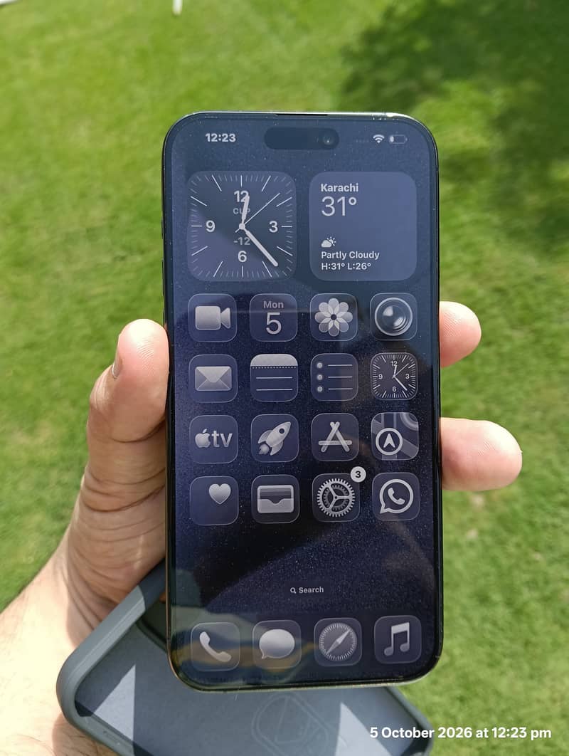 Apple iPhone 15 Pro Max 1