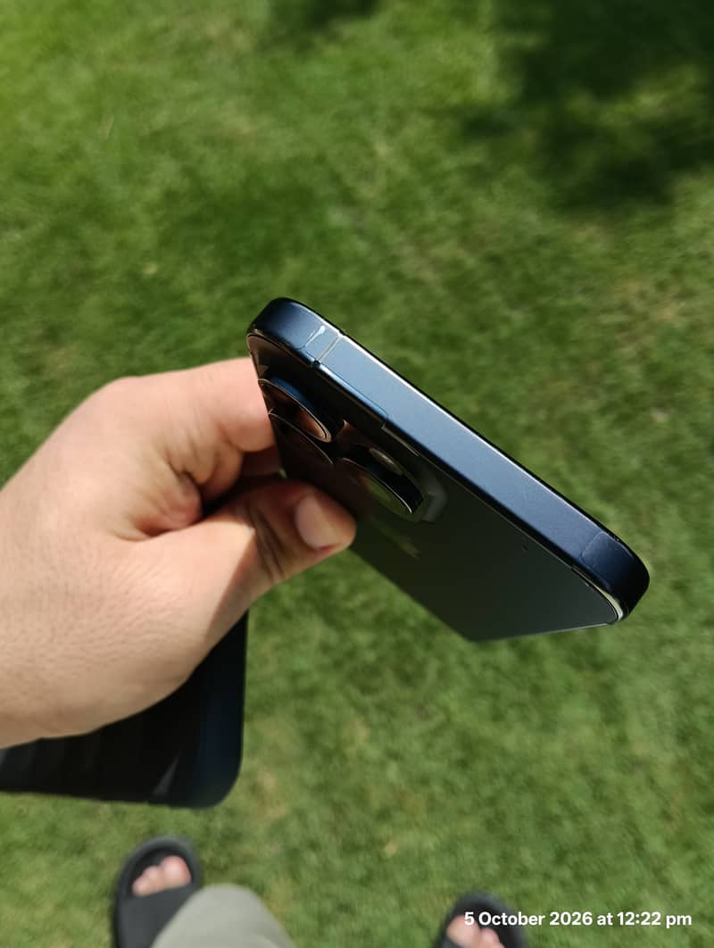 Apple iPhone 15 Pro Max 7