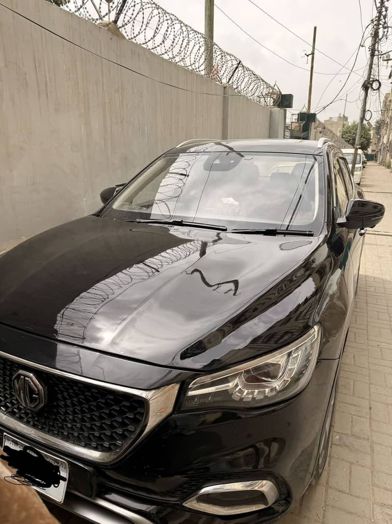 MG HS 2021 3