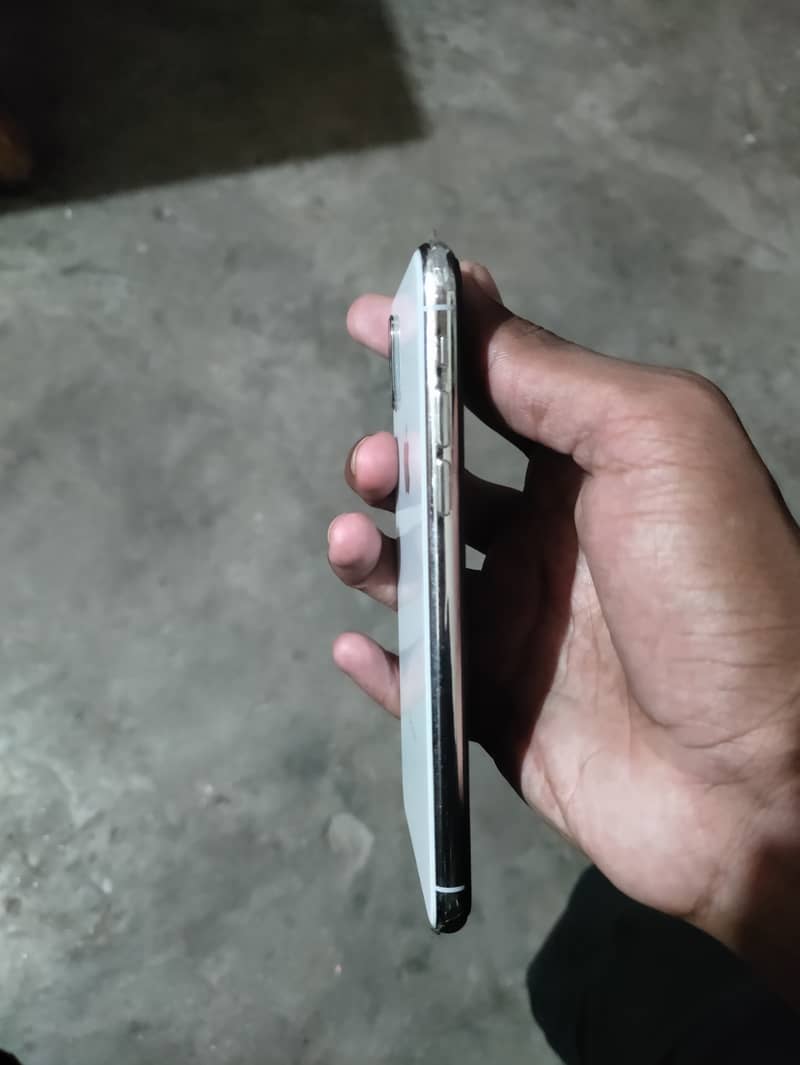 iPhone 2