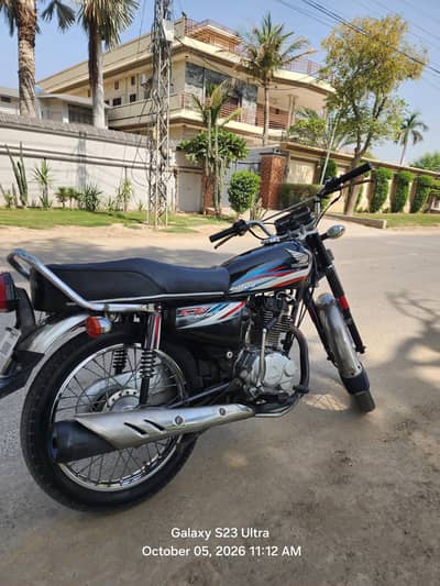 Honda CG 125 for sale with original parts and genuine