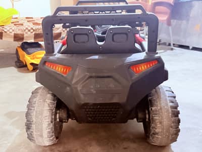 4x4 electric car